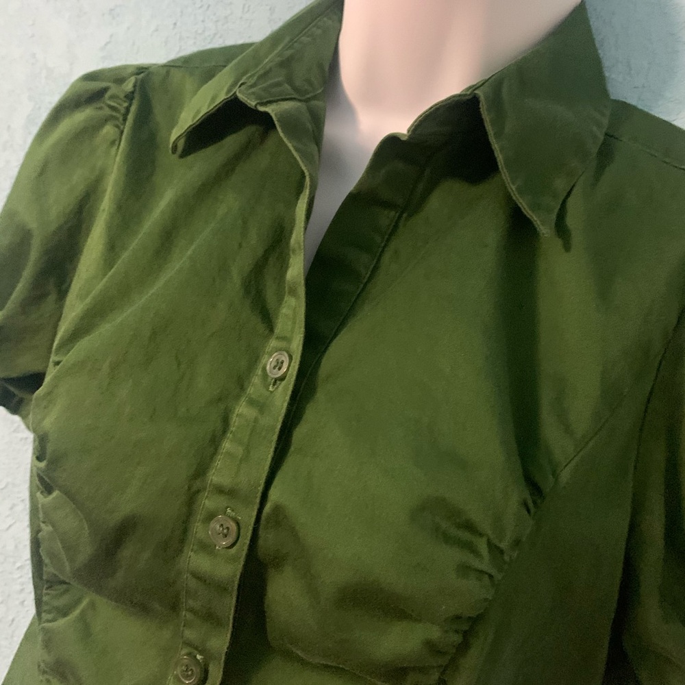 The Limited Green Button Down - Picture 2 of 7
